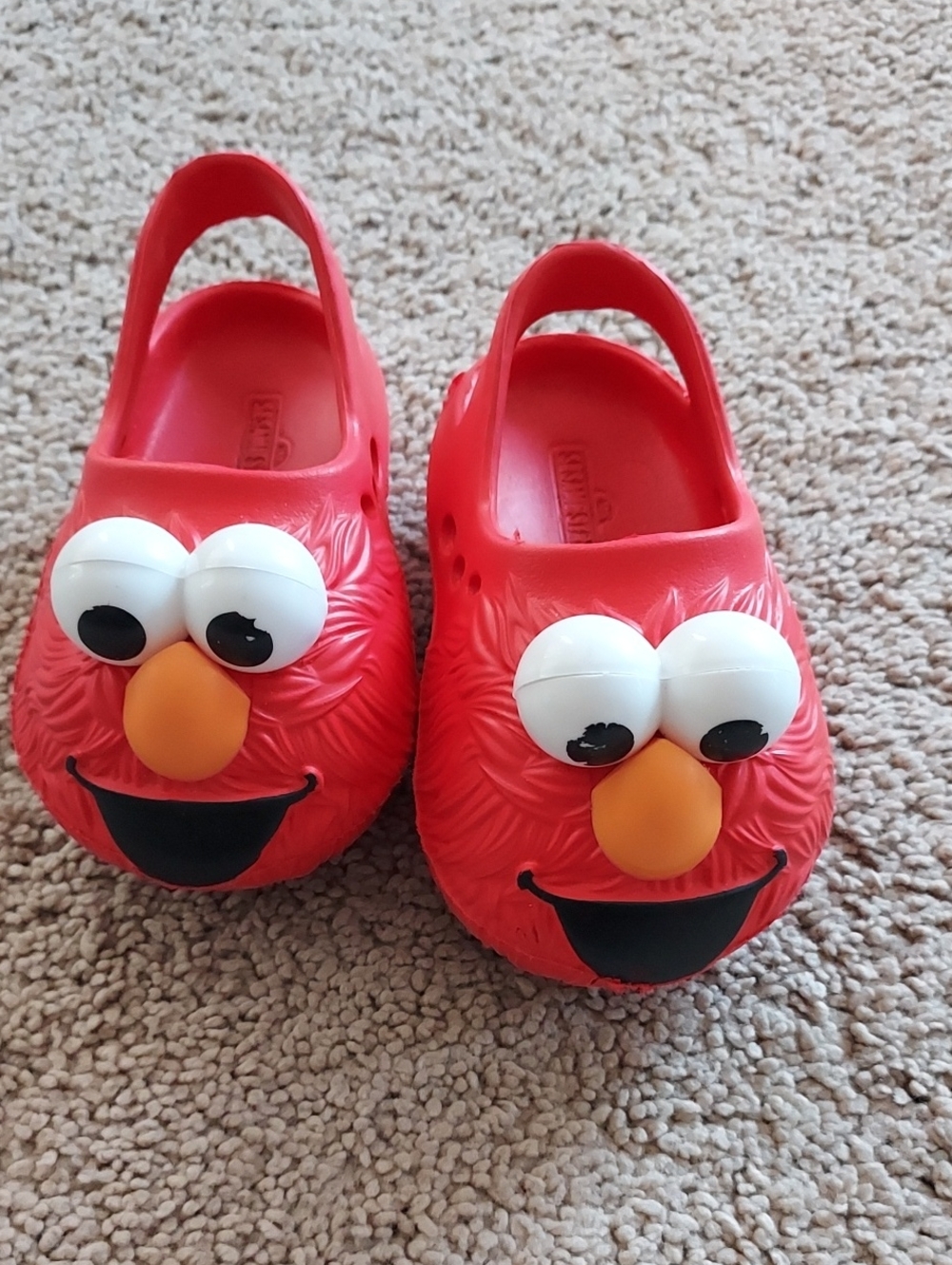 Sesame Street Elmo Red Kids Character Clogs with Orange Nose